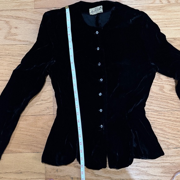Vintage Peplum Jacket in Black Velvet - Picture 9 of 9
